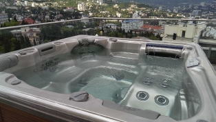 Гидромассажный спа бассейн Ялта Artesian spas (США)